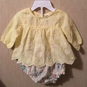 3 piece lot of 0-3 month Old Navy Floral Outfits